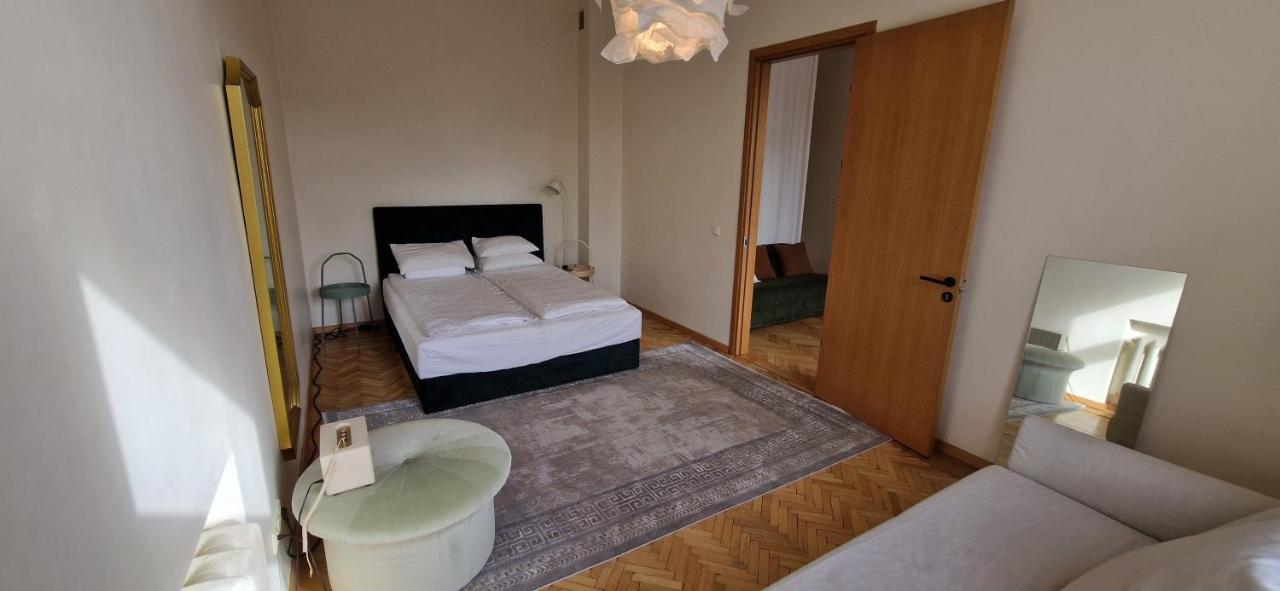 Tyzen39&38 Luxury Apartment VNO Exterior photo